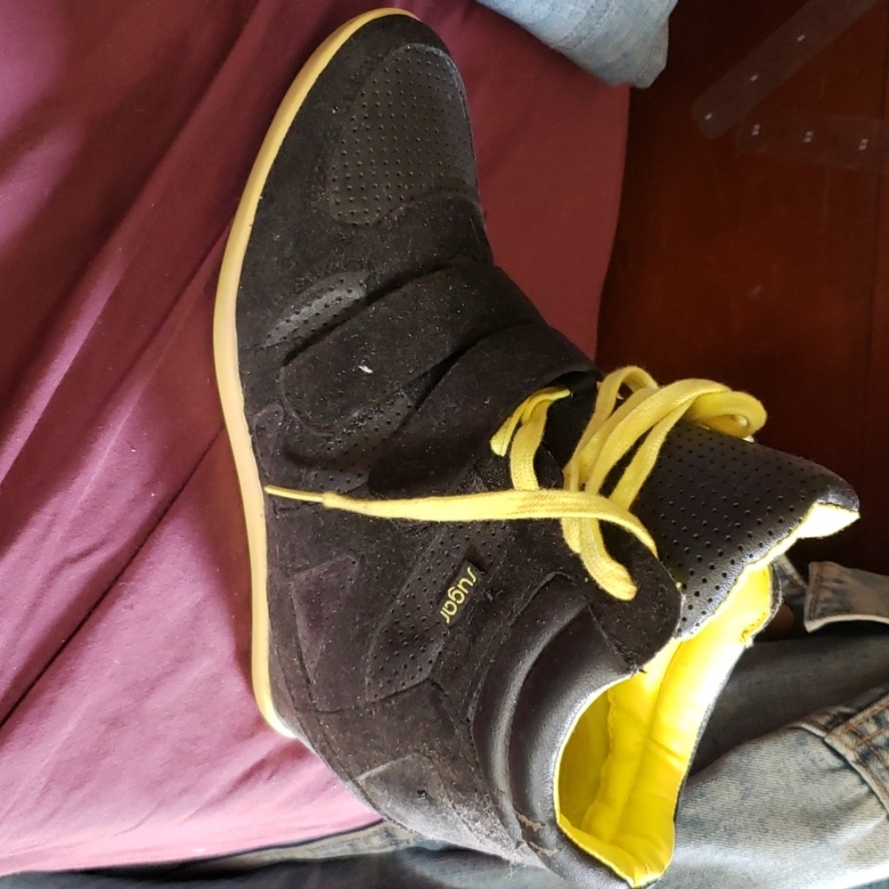 Black and neon yellow wedge shoe